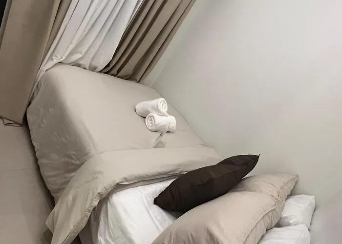Snuggle * Manila